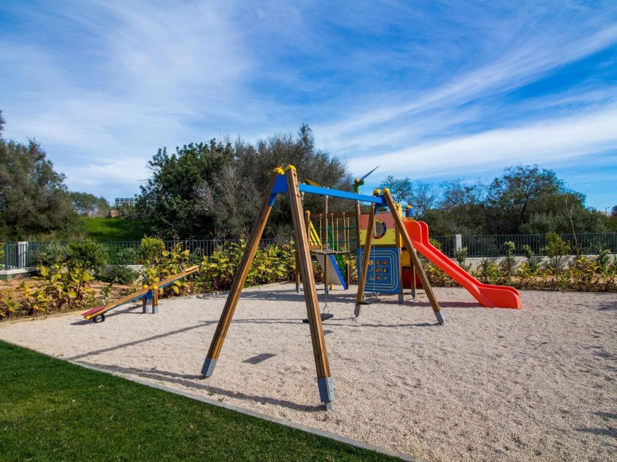Green C Apartment - Luxurious & Playground & Garage Albufeira Zewnętrze zdjęcie